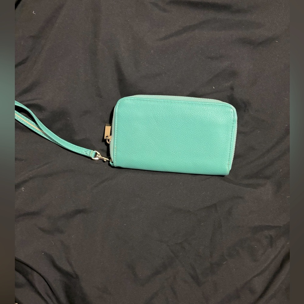 ** Free with Purshase** Clutch